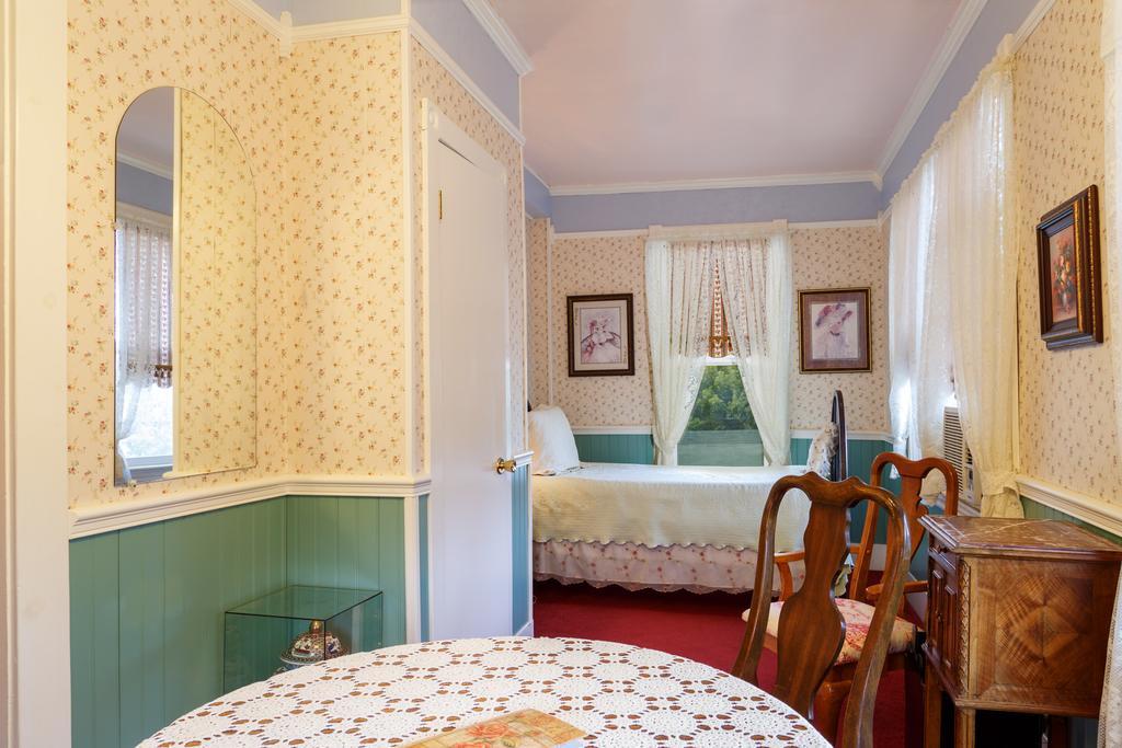 Roseberry House Bed And Breakfast Susanville Eksteriør bilde